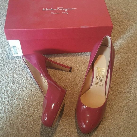 Salvatore Ferragamo Leo 85 Plum Pumps 7 